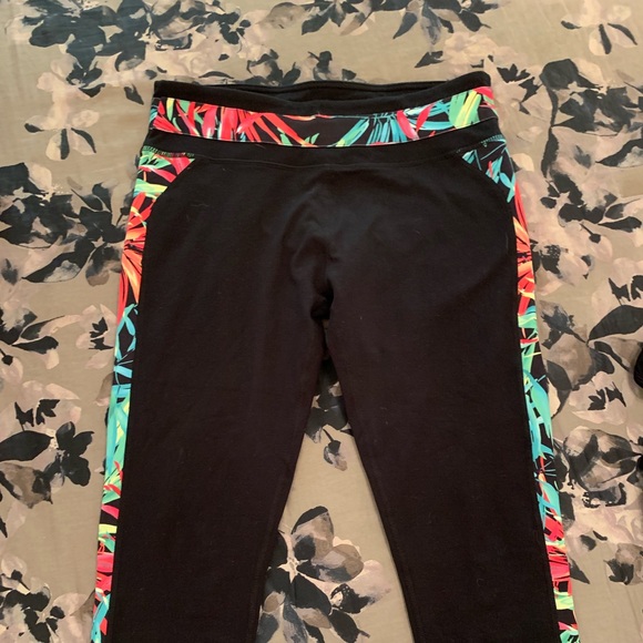 Fabletics Set - Picture 2 of 5